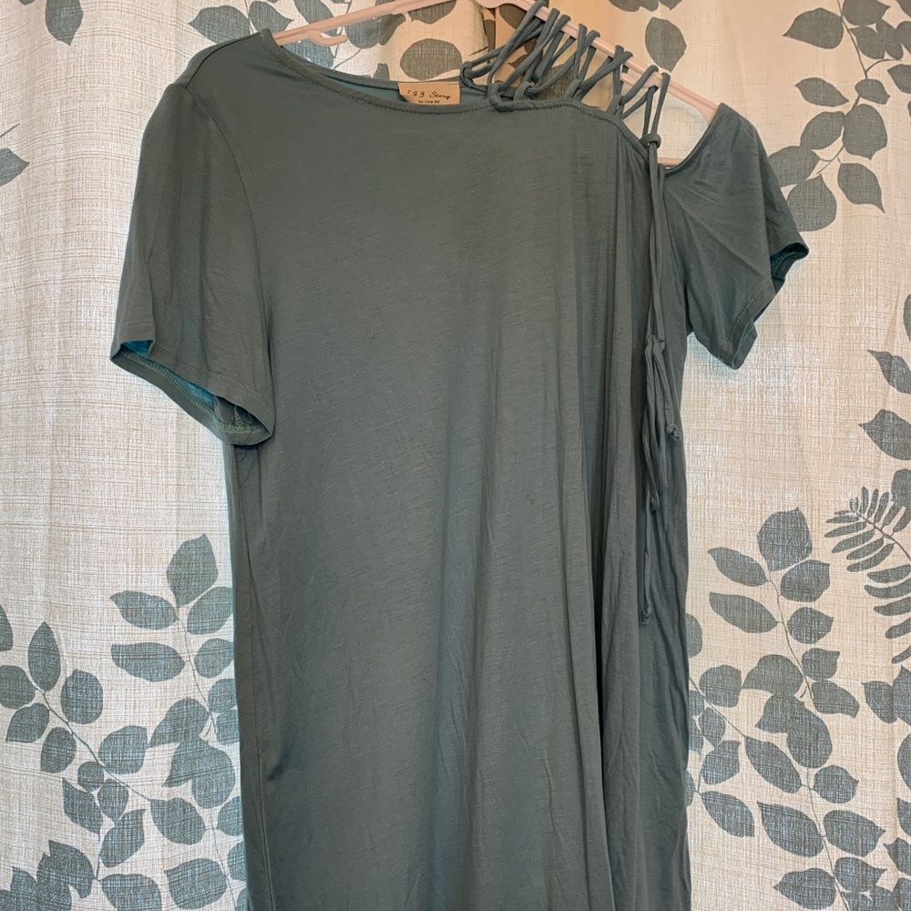 1 4 3 Story Tunic shirt